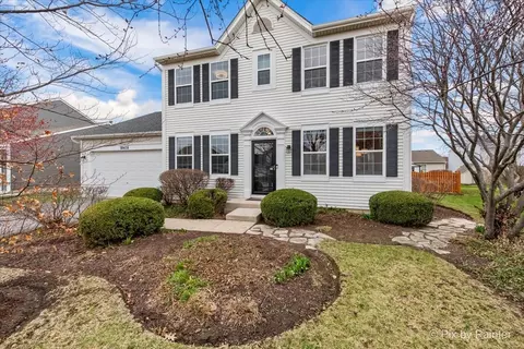 10428 Sunbury St, Huntley, IL 60142