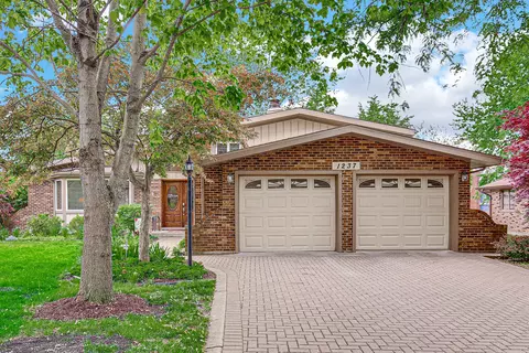 Exterior - 1237 Will Dr, Lockport, IL 60441 photo 3 of 7