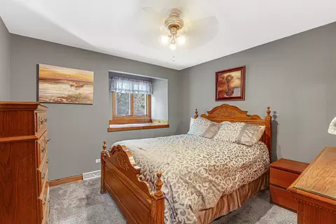Bedroom - 1237 Will Dr, Lockport, IL 60441 photo 3 of 5