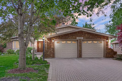 Exterior - 1237 Will Dr, Lockport, IL 60441 photo 2 of 7