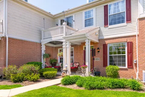 2253 Concord Dr, Mchenry, IL 60050