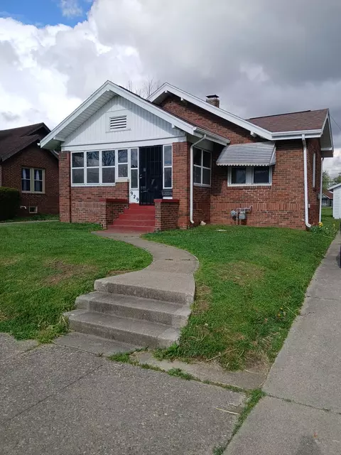 929 Garfield Pl, Danville, IL 61832