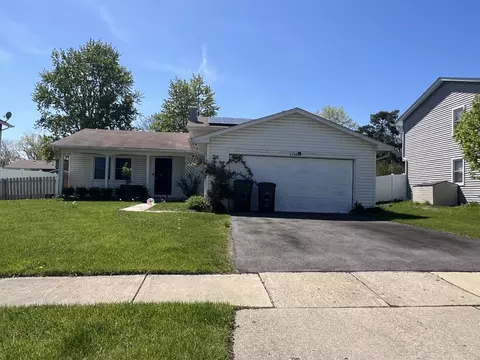 4190 Crimson Dr, Hoffman Estates, IL 60192