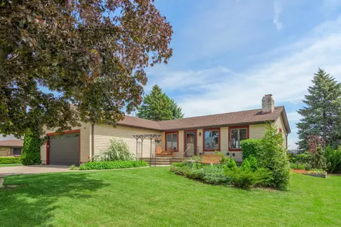 46 Feece Dr, Batavia, IL 60510