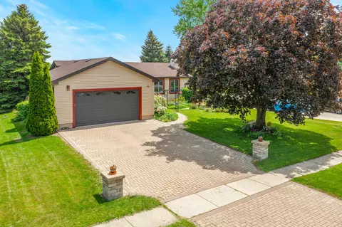 46 Feece Dr, Batavia, IL 60510 photo 2