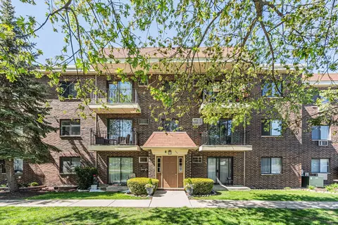 942 N Rohlwing Rd #201E, Addison, IL 60101