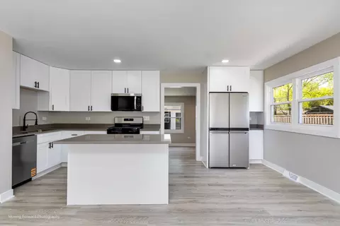 Kitchen - 11 Durango Rd, Montgomery, IL 60538 photo 1 of 3