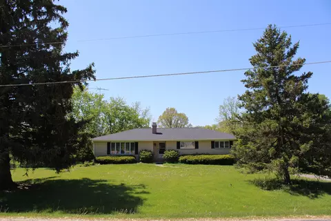 1598 Lake Holiday Dr, Lake Holiday, IL 60548