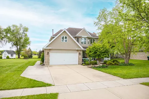 25037 W Liberty Dr, Channahon, IL 60410