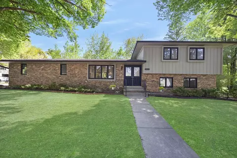Exterior - 1411 Westview Dr, Normal, IL 61761 photo 9 of 9