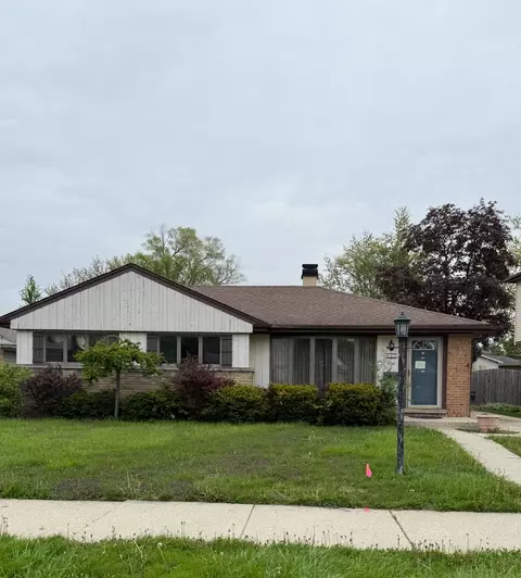 447 N Highview Ave, Elmhurst, IL 60126