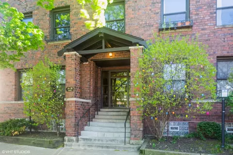 318 Main St #3, Evanston, IL 60202