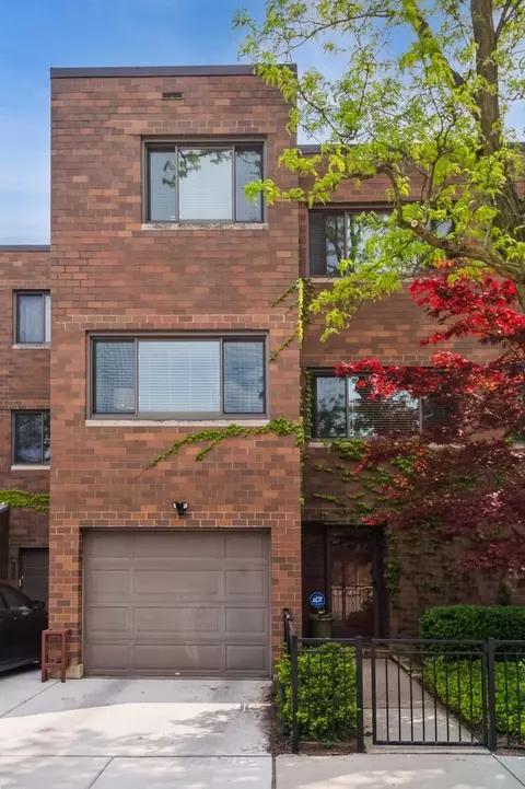 607 W Willow St, Chicago, IL 60614