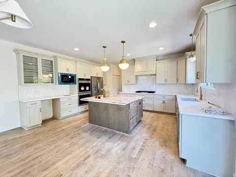 23076 Devonshire Ln, Frankfort, IL 60423 photo 2