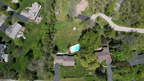View/Area - 140 E Hillside Rd, Barrington, IL 60010 photo 2 of 3