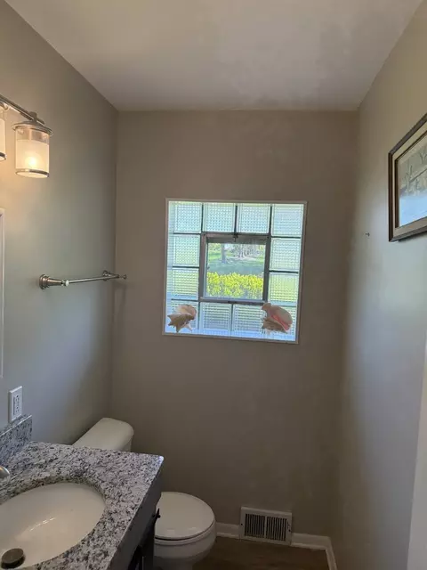 Bath - 140 E Hillside Rd, Barrington, IL 60010 photo 2 of 2