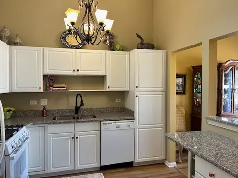 Kitchen - 21222 W Walnut Dr #B, Plainfield, IL 60544 photo 1 of 3