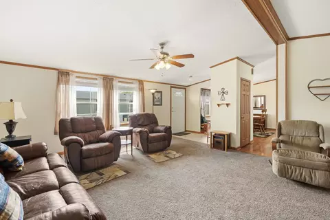 56 Drake Ln, Beecher, IL 60401 photo 8