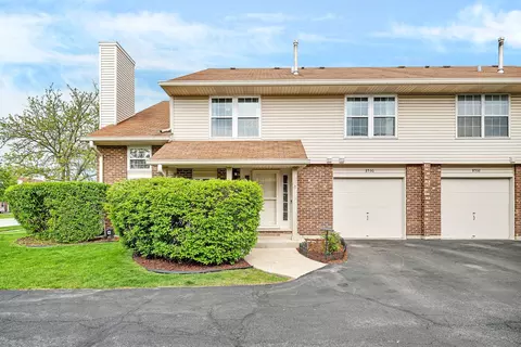 8530 Westberry Ln, Tinley Park, IL 60487