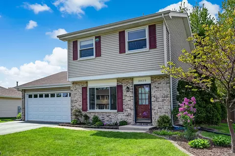 3025 Diane Dr, Aurora, IL 60504