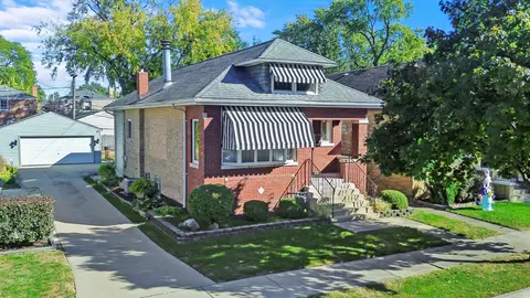 4139 Maple Ave, Brookfield, IL 60513 photo 2