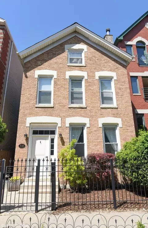848 N Wood St, Chicago, IL 60622