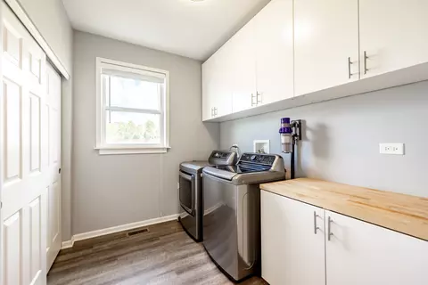 Other - 3080 Wickenden Ave, Elgin, IL 60124 photo 2 of 8