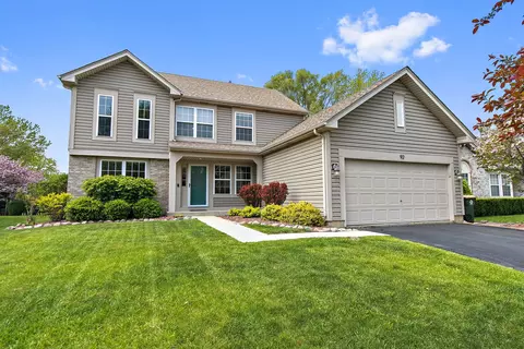 92 Misty Hill Ln, Hainesville, IL 60030