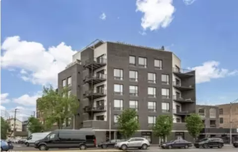 1157 W Erie St #5W, Chicago, IL 60642