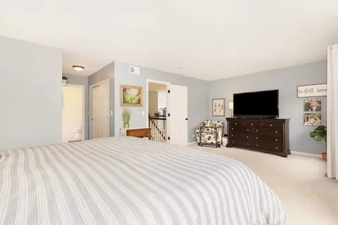 2642 Lundquist Dr, Aurora, IL 60503 photo 15