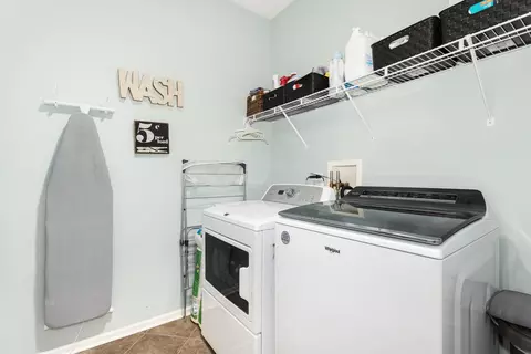 2642 Lundquist Dr, Aurora, IL 60503 photo 13