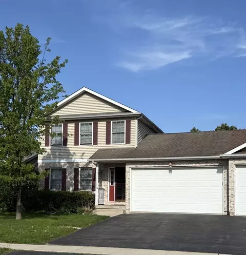 1160 Penny Ln, Sycamore, IL 60178