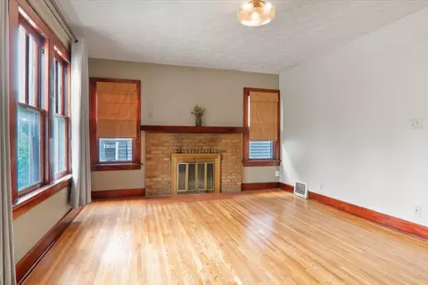 Living - 1014 E Washington St, Bloomington, IL 61701 photo 1 of 3