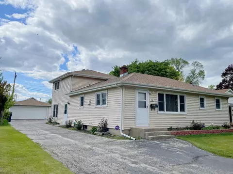 1908 Linden Ave, Waukegan, IL 60087