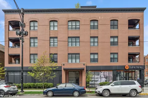 3154 N Southport Ave #304, Chicago, IL 60657