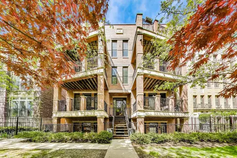 4730 N Malden St #G, Chicago, IL 60640