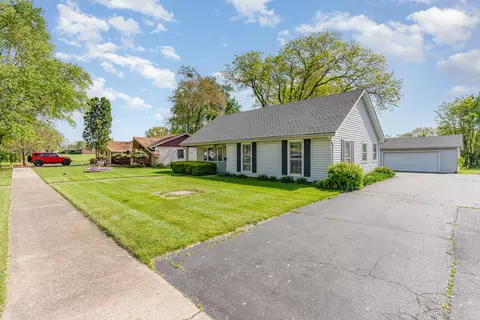 428 Burke Dr, Joliet, IL 60433