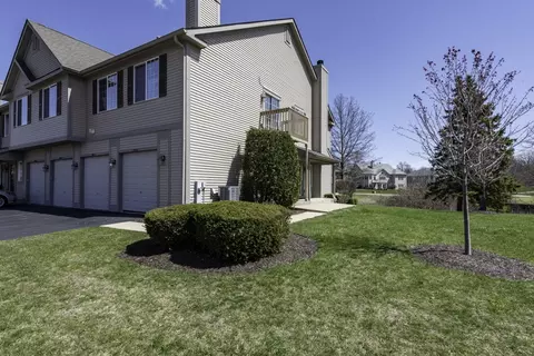 39929 N Hidden Bunker Ct #35-2-4, Antioch, IL 60002