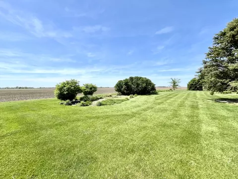 80 N 14th Rd, Lostant, IL 61334 photo 47