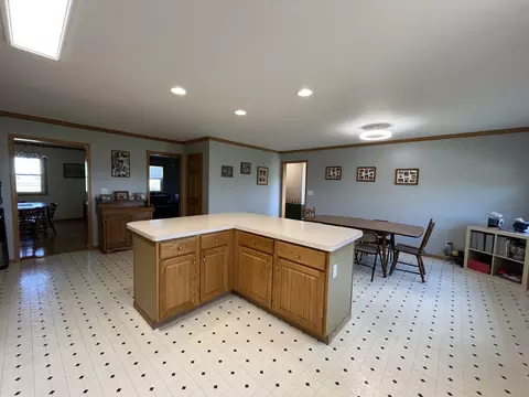 80 N 14th Rd, Lostant, IL 61334 photo 7