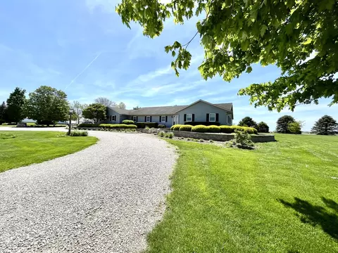 80 N 14th Rd, Lostant, IL 61334 photo 4