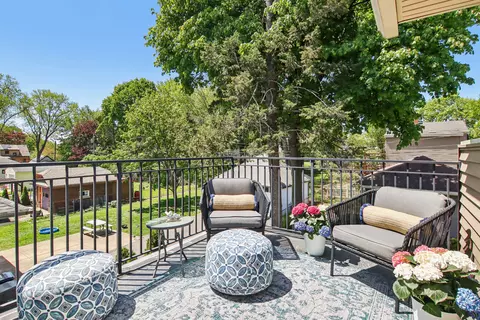 Exterior - 738 Augusta Ave, Elgin, IL 60120 photo 5 of 19