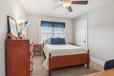 Bedroom - 738 Augusta Ave, Elgin, IL 60120 photo 3 of 6