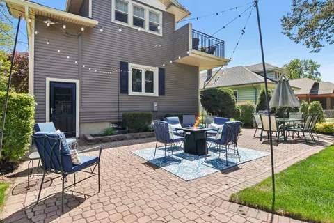 Exterior - 738 Augusta Ave, Elgin, IL 60120 photo 9 of 19