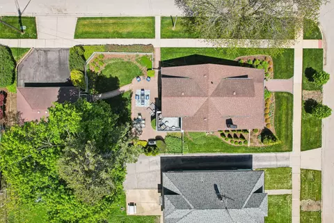 View/Area - 738 Augusta Ave, Elgin, IL 60120 photo 1 of 3