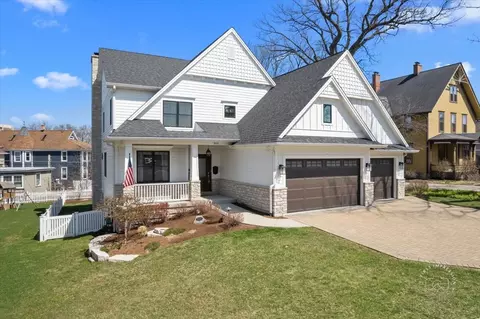 5233 Carpenter St, Downers Grove, IL 60515