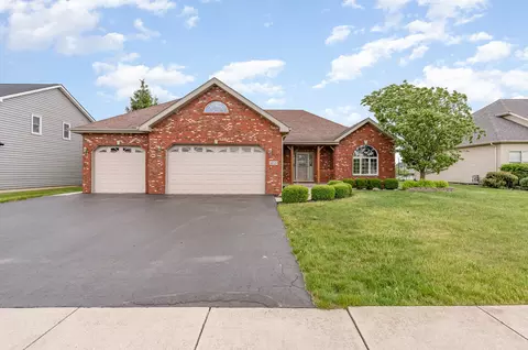 1073 Hawthorne Ave, Beecher, IL 60401