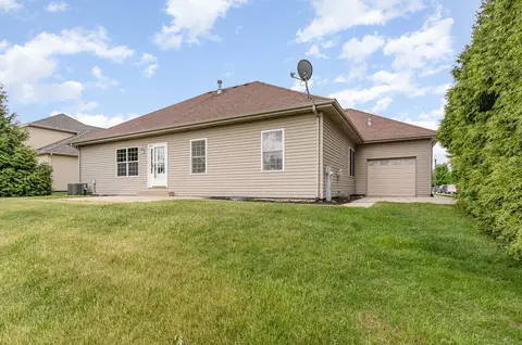 1073 Hawthorne Ave, Beecher, IL 60401 photo 15