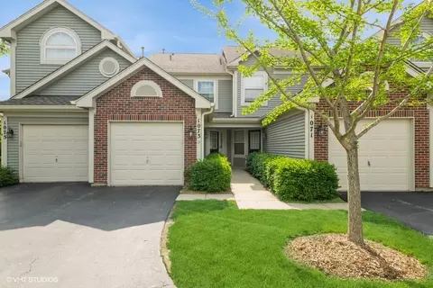 1073 Woodhill Ct #1073, Elgin, IL 60120