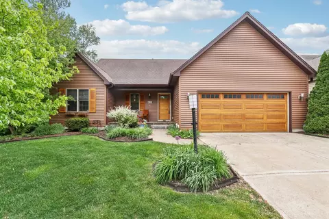 840 Southview Dr, Woodstock, IL 60098